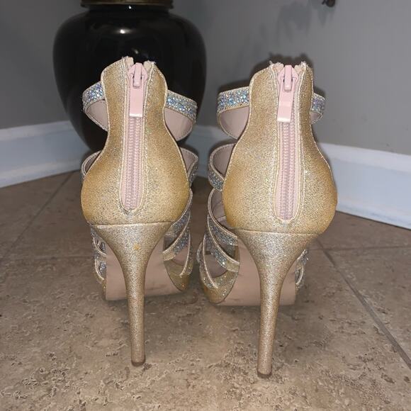 Dressy formal Heels - Glitter Gold tone with Rhinestones 4" Heel Platform sz 7 - Picture 4 of 8